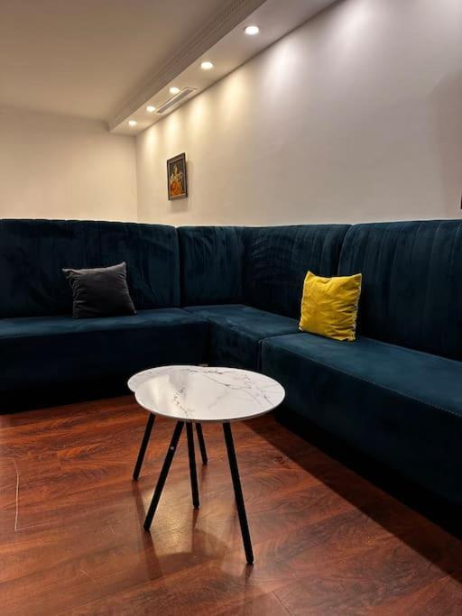 Studio In Bllok Τίρανα Εξωτερικό φωτογραφία