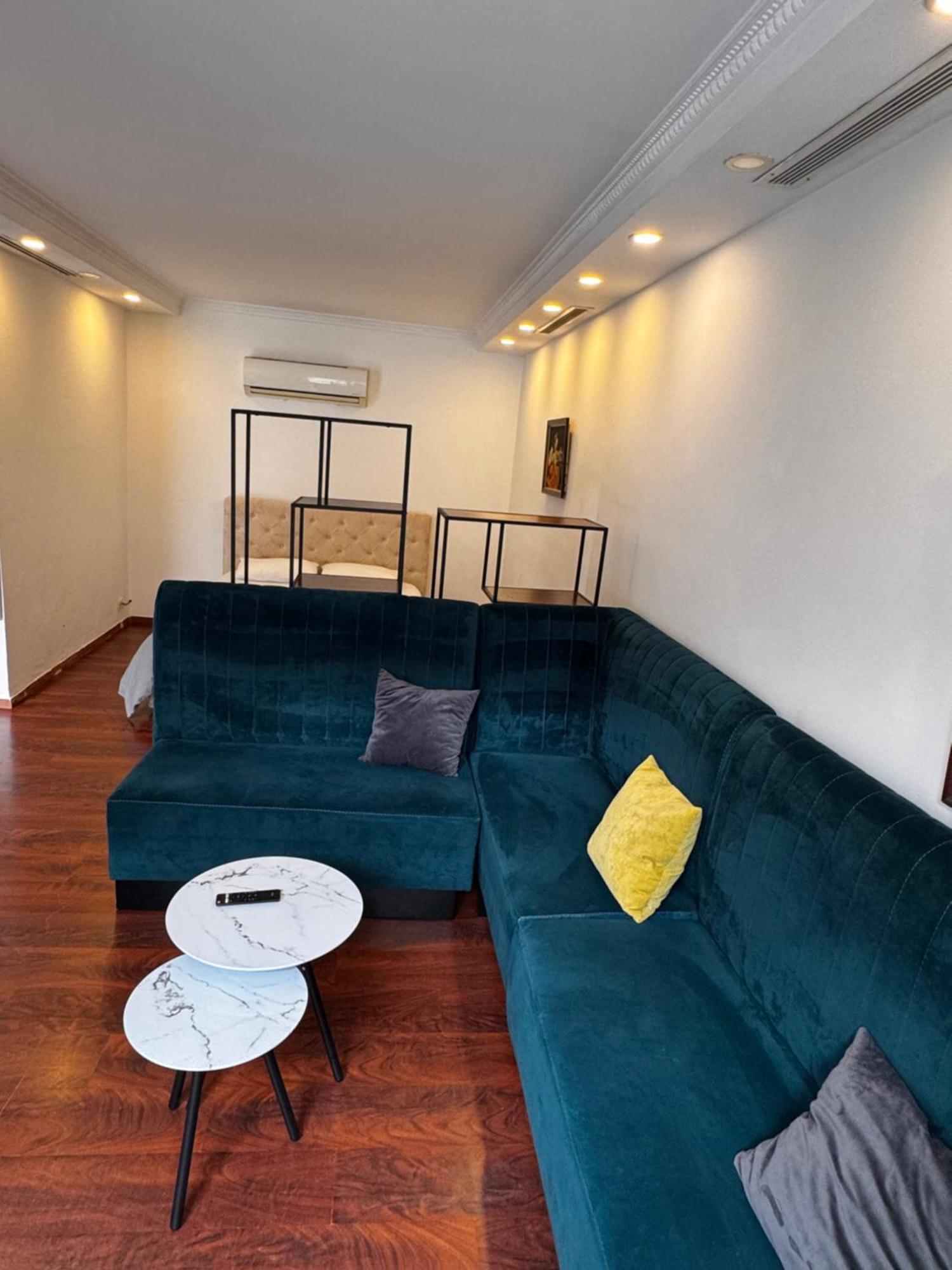 Studio In Bllok Τίρανα Εξωτερικό φωτογραφία